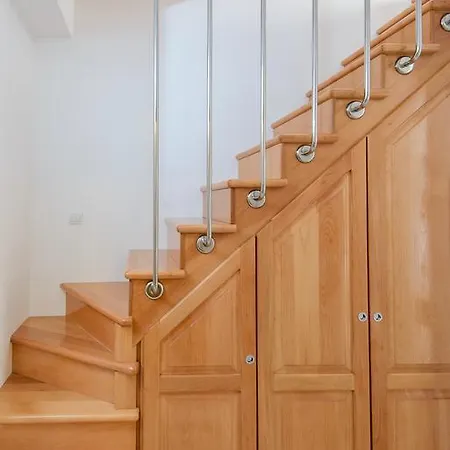 Violeta 2 With Parking