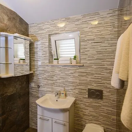 Violeta 2 With Parking Apartamento *