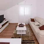 Apartament Violeta 2 With Parking *