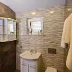 Violeta 2 With Parking Apartament *