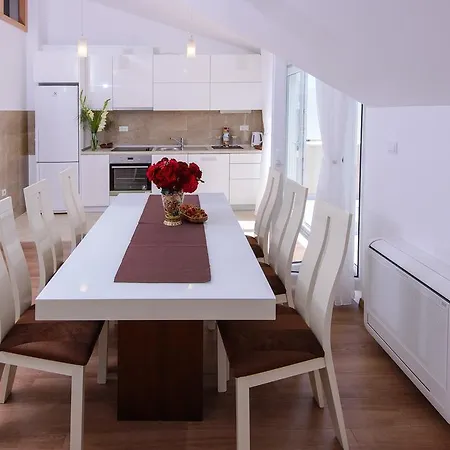 Violeta 2 With Parking Apartment *