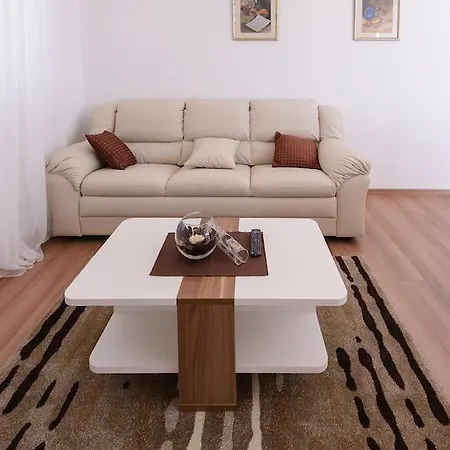 Violeta 2 With Parking *