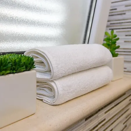 Violeta 2 With Parking *